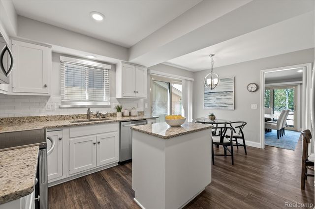 2006 WALDONS, West Bloomfield Charter Township, MI 48322