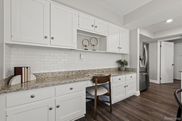 2006 WALDONS, West Bloomfield Charter Township, MI 48322