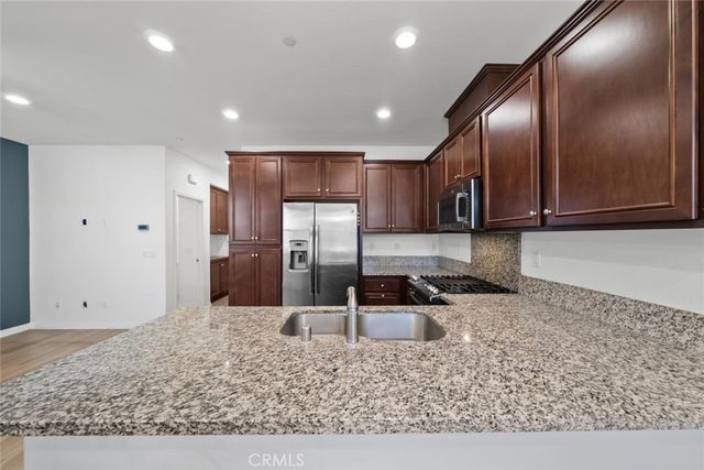 40434 Calle Real, Murrieta, CA 92563