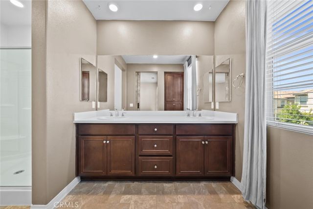 40434 Calle Real, Murrieta, CA 92563
