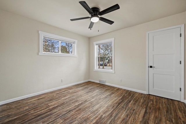 5375 N 64th STREET, Milwaukee, WI 53218