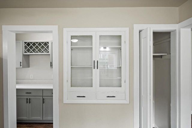 5375 N 64th STREET, Milwaukee, WI 53218