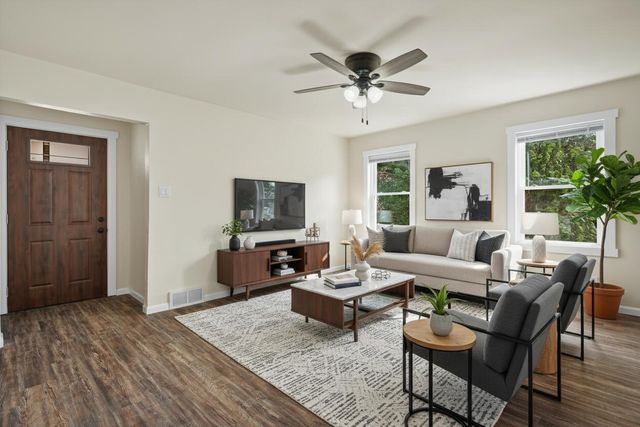 5375 N 64th STREET, Milwaukee, WI 53218