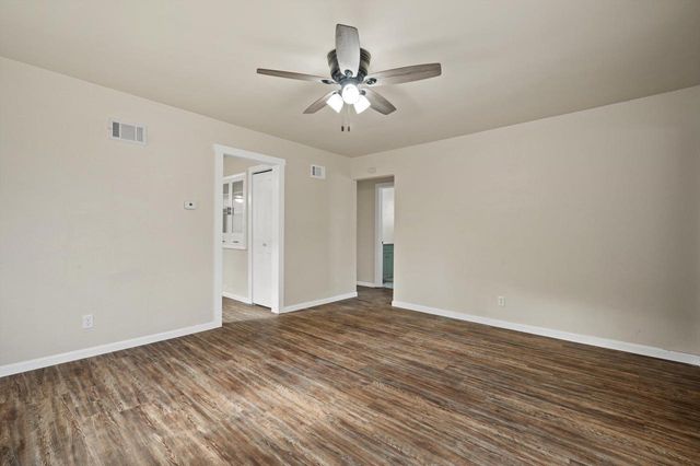 5375 N 64th STREET, Milwaukee, WI 53218