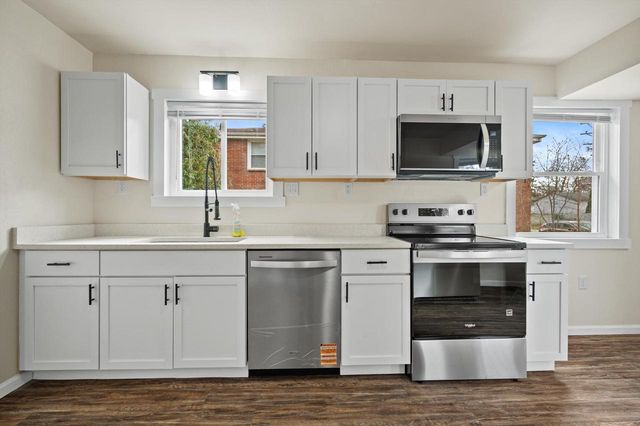 5375 N 64th STREET, Milwaukee, WI 53218