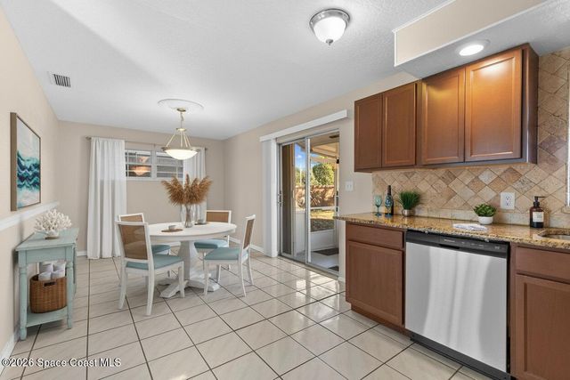 998 Kings Post Road, Rockledge, FL 32955