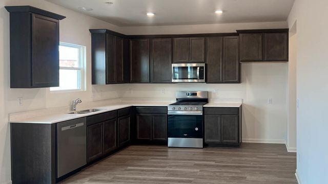 6805 Applegate Drive, Plainfield, IL 60586