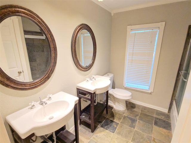 15 Thorn Berry Place, Spring, TX 77381