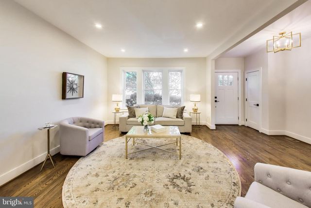 3527 HERTFORD PL NW, Washington, DC 20010