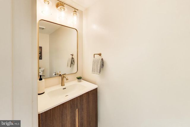 3527 HERTFORD PL NW, Washington, DC 20010