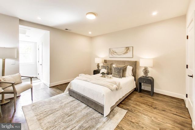 3527 HERTFORD PL NW, Washington, DC 20010