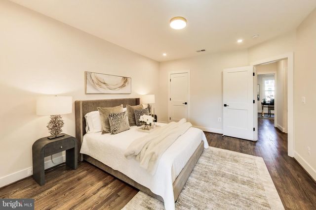 3527 HERTFORD PL NW, Washington, DC 20010