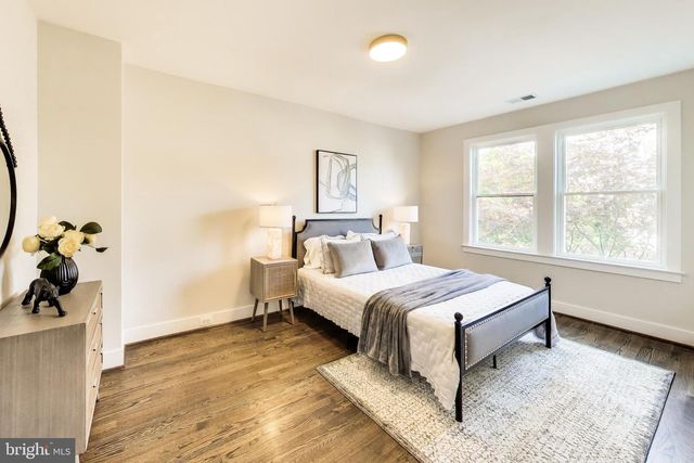 3527 HERTFORD PL NW, Washington, DC 20010
