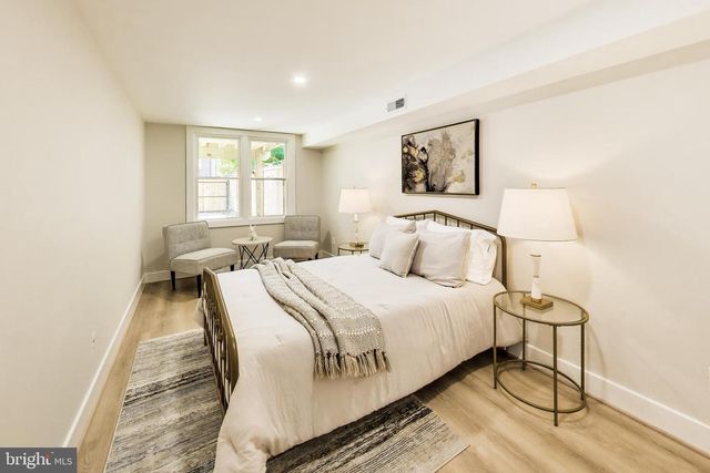 3527 HERTFORD PL NW, Washington, DC 20010