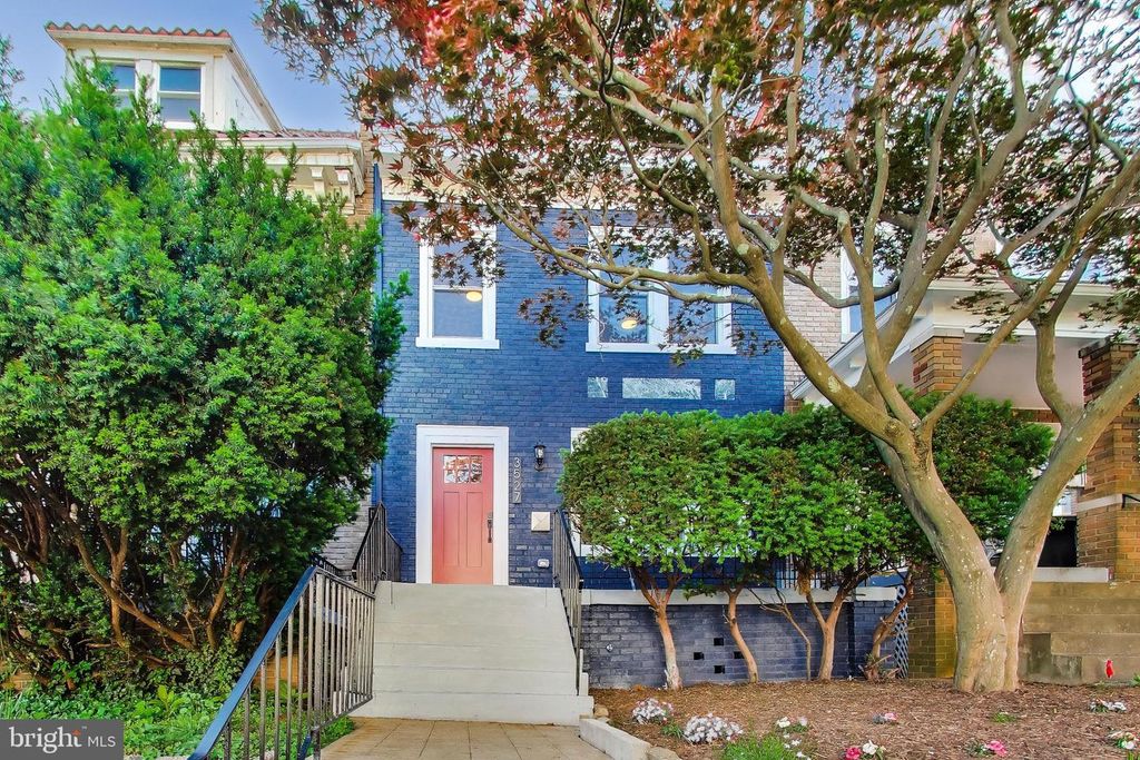 3527 HERTFORD PL NW, Washington, DC 20010