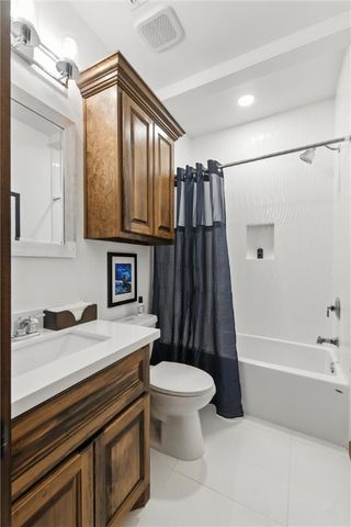 1700 6th St, Ingleside, TX 78362