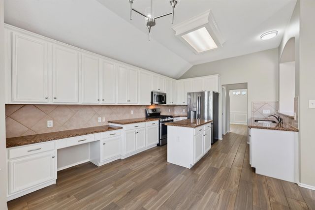 10318 Linden Springs Drive, Houston, TX 77095