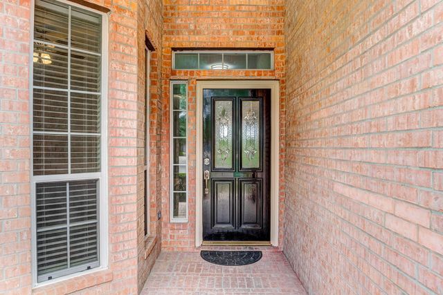 10318 Linden Springs Drive, Houston, TX 77095