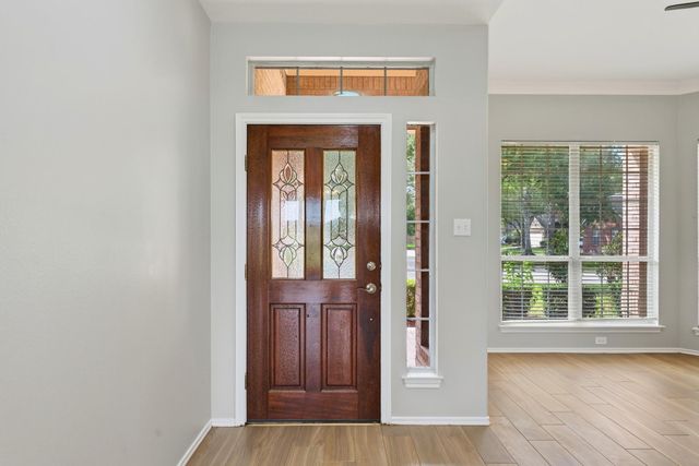 10318 Linden Springs Drive, Houston, TX 77095