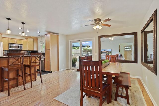 1020 Port Chelsea Cir, Lodi, CA 95240
