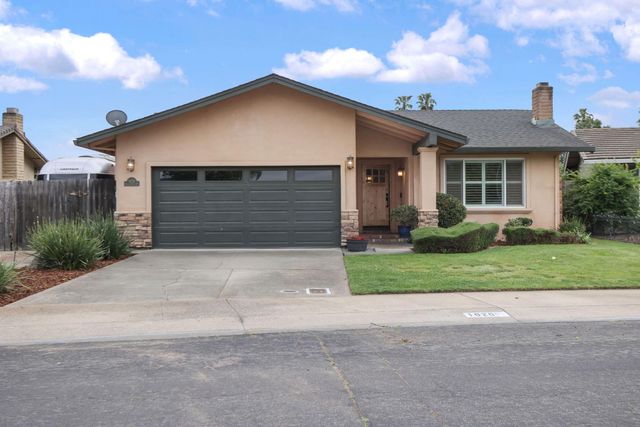 1020 Port Chelsea Cir, Lodi, CA 95240