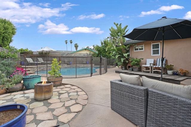 1020 Port Chelsea Cir, Lodi, CA 95240