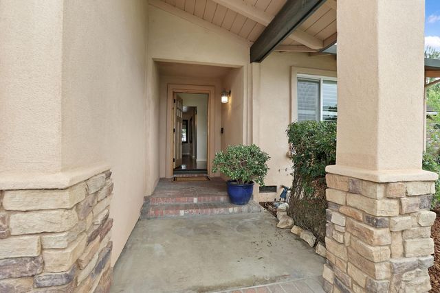 1020 Port Chelsea Cir, Lodi, CA 95240