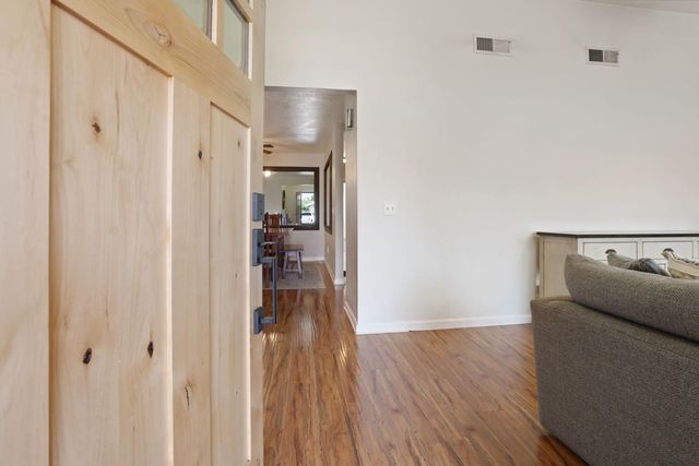 1020 Port Chelsea Cir, Lodi, CA 95240