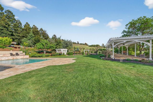 9540 Via Del Oro, Gilroy, CA 95020