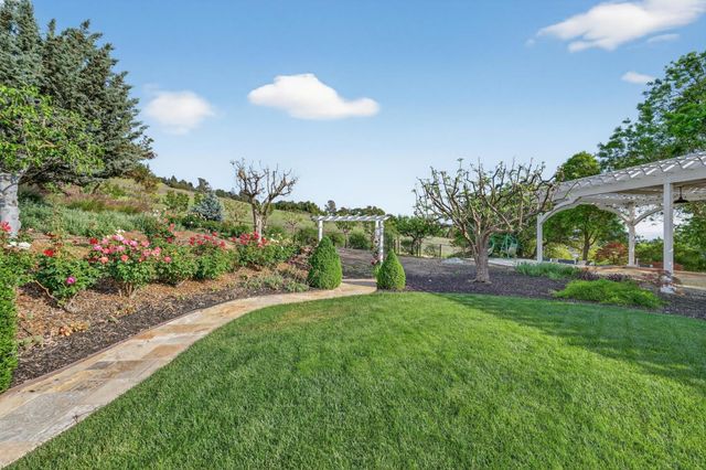 9540 Via Del Oro, Gilroy, CA 95020