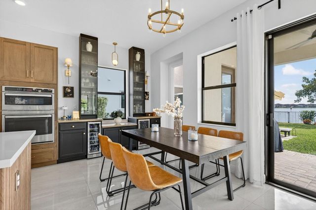 9280 W Parkland Bay Trail, Parkland, FL 33076