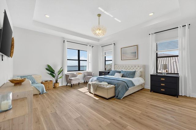 9280 W Parkland Bay Trail, Parkland, FL 33076