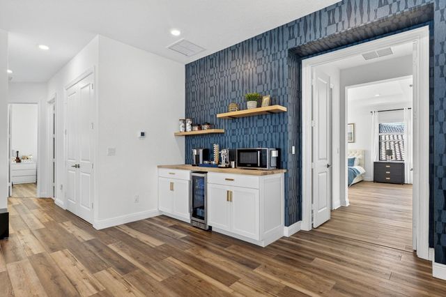 9280 W Parkland Bay Trail, Parkland, FL 33076