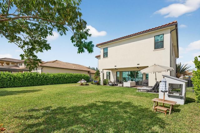 9280 W Parkland Bay Trail, Parkland, FL 33076