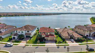 9280 W Parkland Bay Trail, Parkland, FL 33076