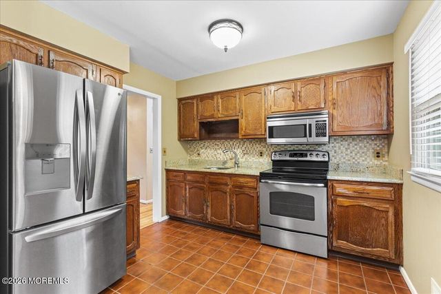 885 Hyson Road, Jackson, NJ 08527