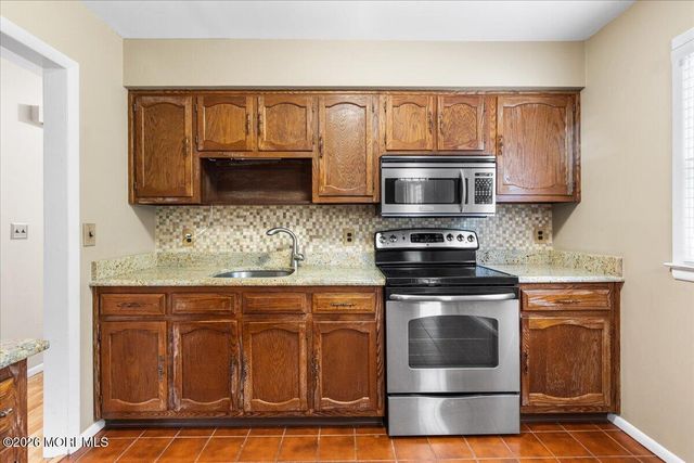 885 Hyson Road, Jackson, NJ 08527