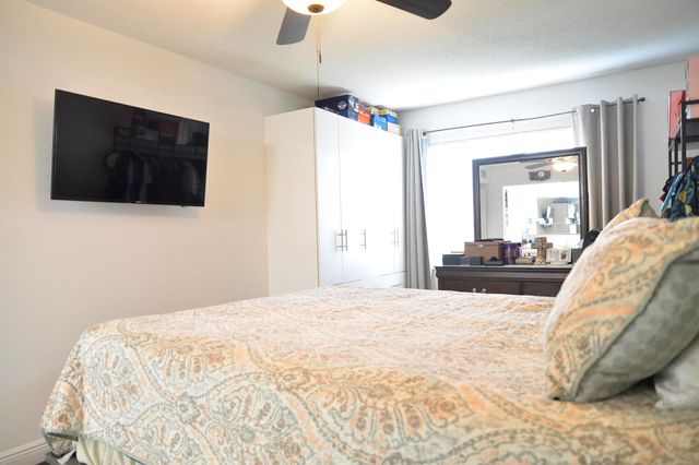 1027 S South Drive A, Delray Beach, FL 33445