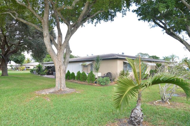 1027 S South Drive A, Delray Beach, FL 33445