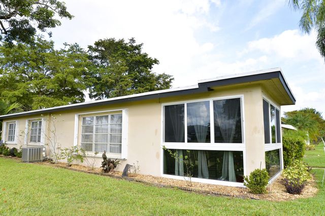 1027 S South Drive A, Delray Beach, FL 33445