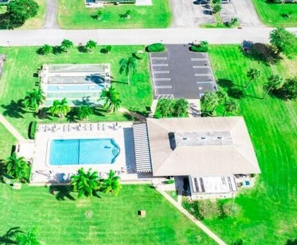 1027 S South Drive A, Delray Beach, FL 33445