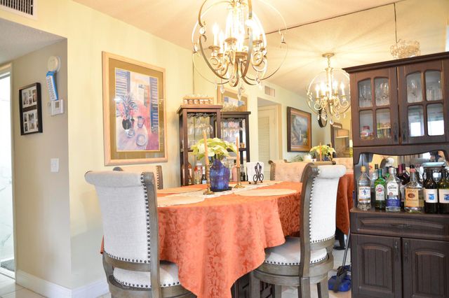 1027 S South Drive A, Delray Beach, FL 33445