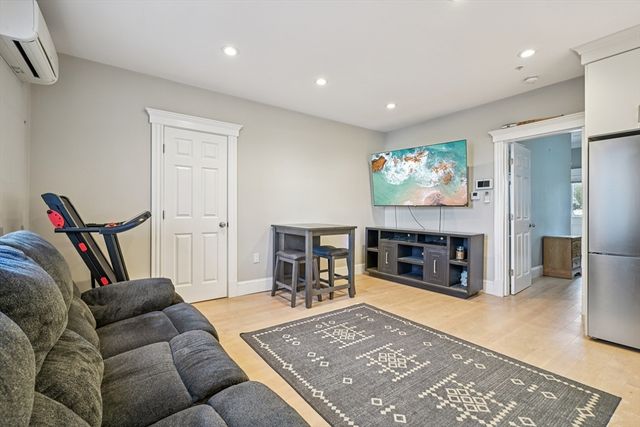 600 Shirley 4, Winthrop, MA 02152