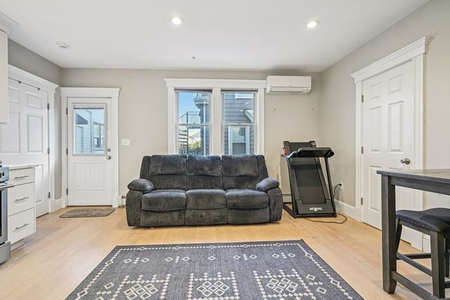 600 Shirley 4, Winthrop, MA 02152