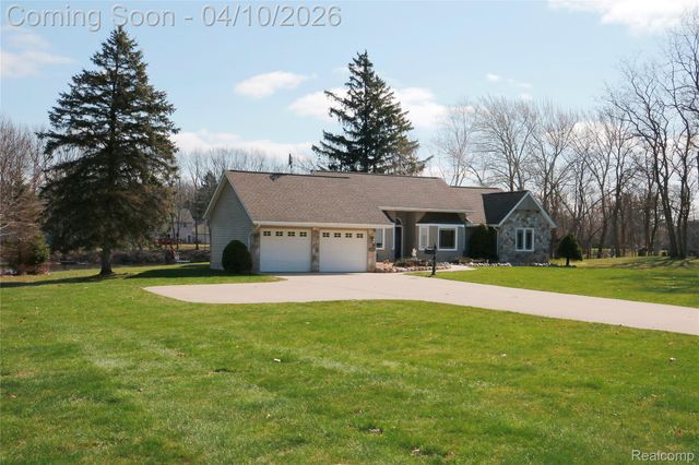 835 Winn Lake Road, Lapeer Township, MI 48446
