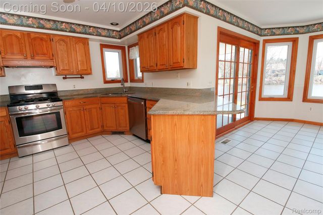 835 Winn Lake Road, Lapeer Township, MI 48446