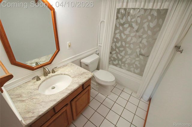 835 Winn Lake Road, Lapeer Township, MI 48446