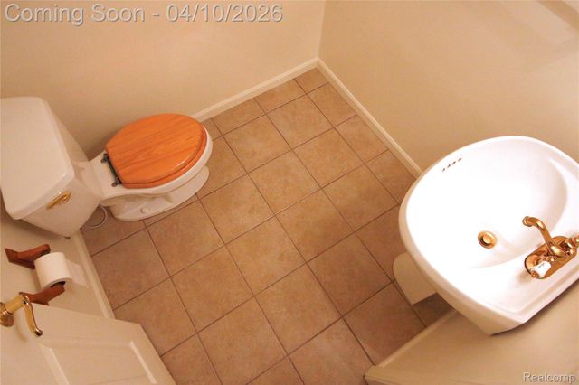 835 Winn Lake Road, Lapeer Township, MI 48446