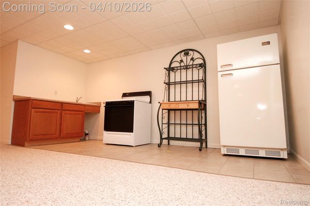 835 Winn Lake Road, Lapeer Township, MI 48446