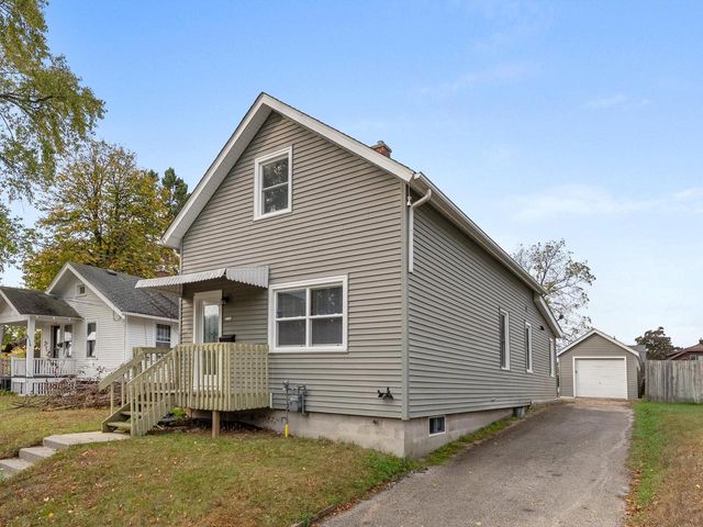 1414 S 14th STREET, Manitowoc, WI 54220